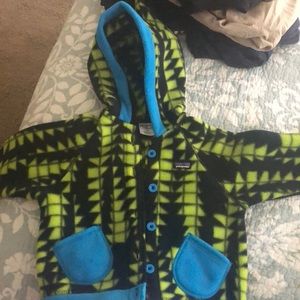 4T Patagonia fleece.
